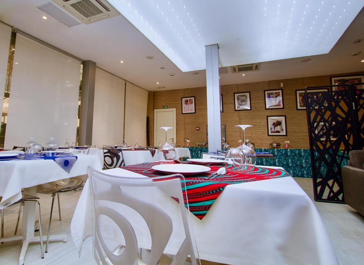 Sv Chrome Hotel Abuja Exterior foto